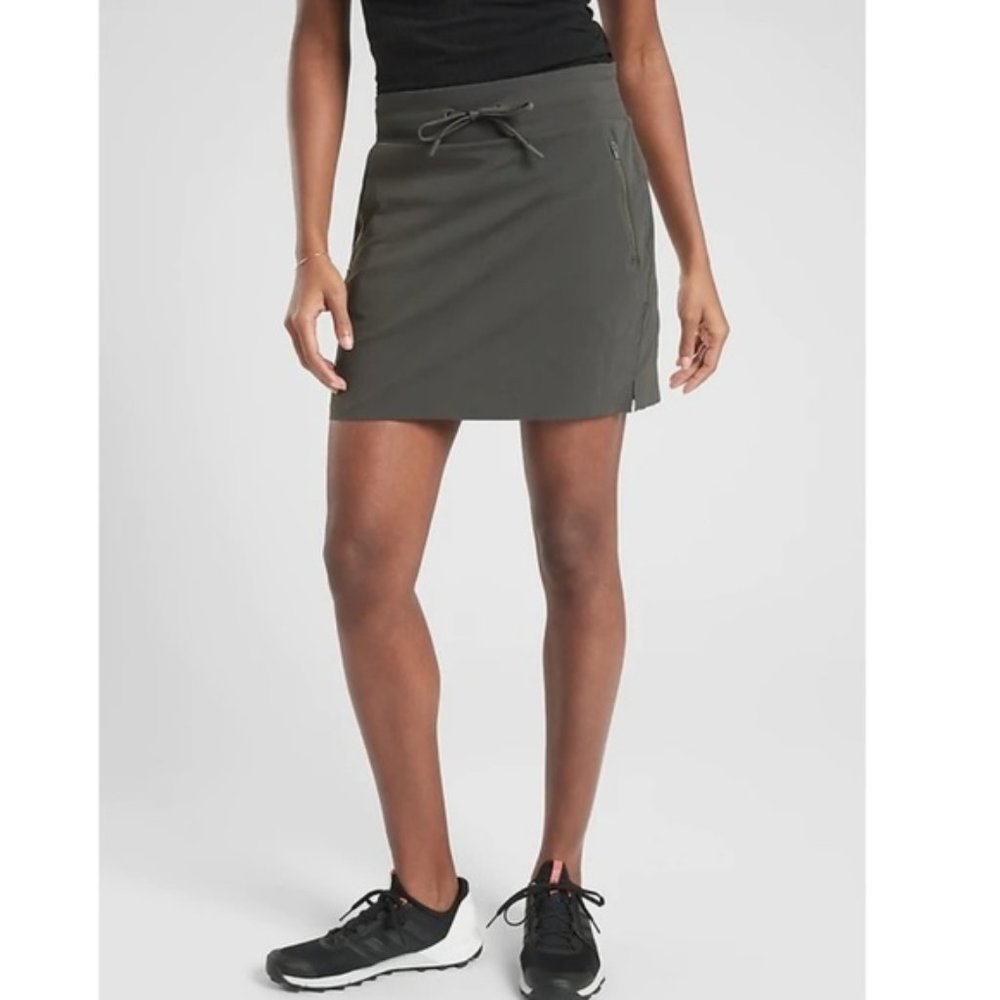 ATHLETA Trekkie North Skort Skirt Shorts 4 Green